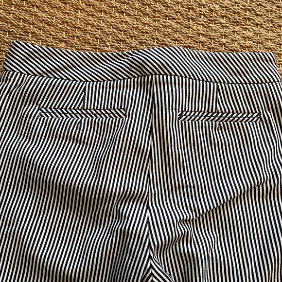 NWT Trina Turk Navy Blue and White Pants in Size 2 - Picture 10 of 11